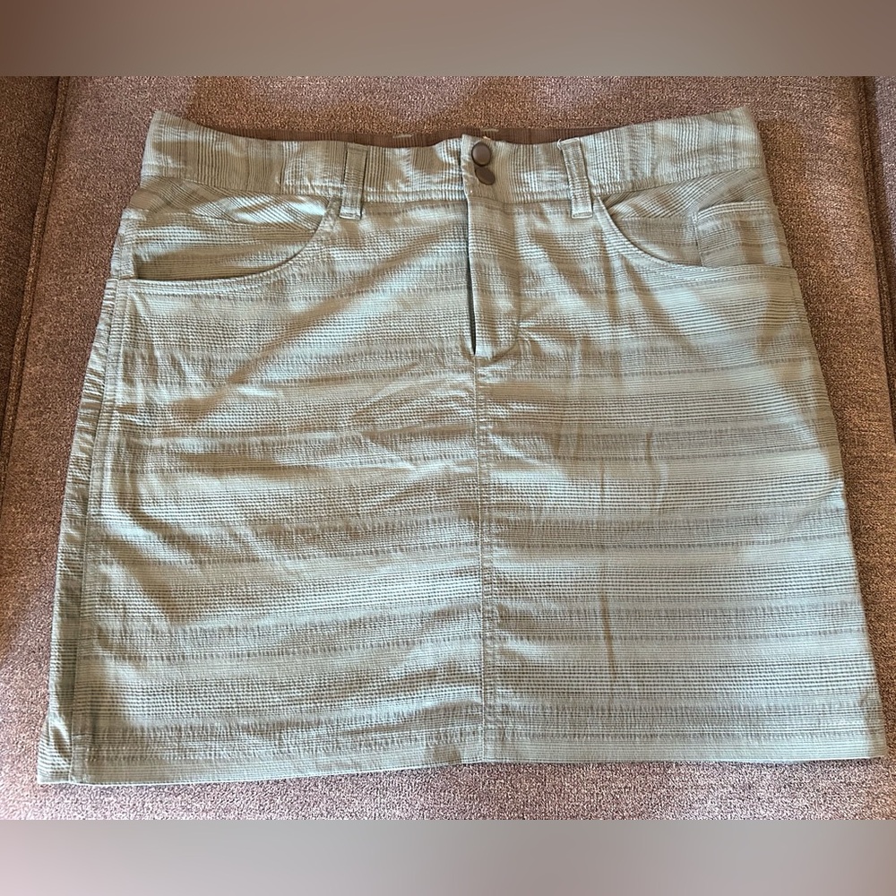Horny Toad Green/Gray Skort Casual